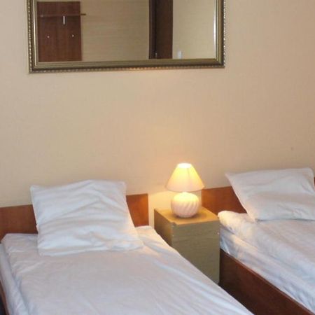 Park Hotel Myślenice Habitación foto
